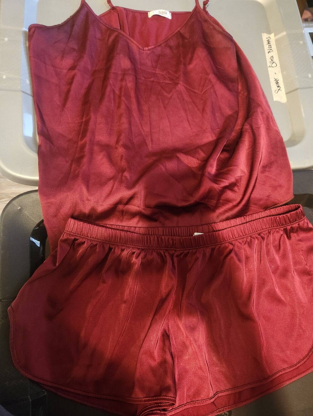 Women’s  Burgundy Sleepwear Top